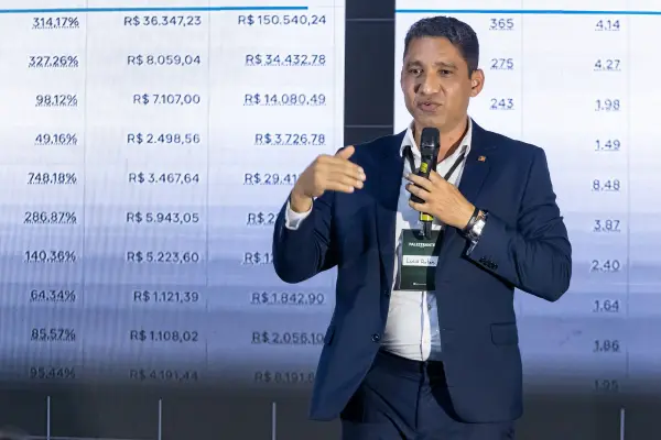Explicando com gesto no NL Experience